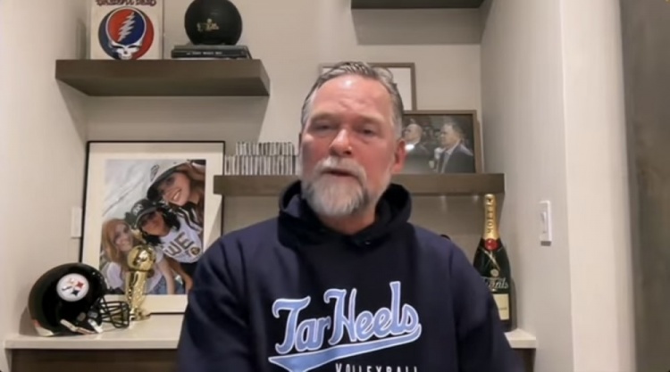 马龙：长达20年我每天早上醒来都想着备战 现在醒来我没有目标了