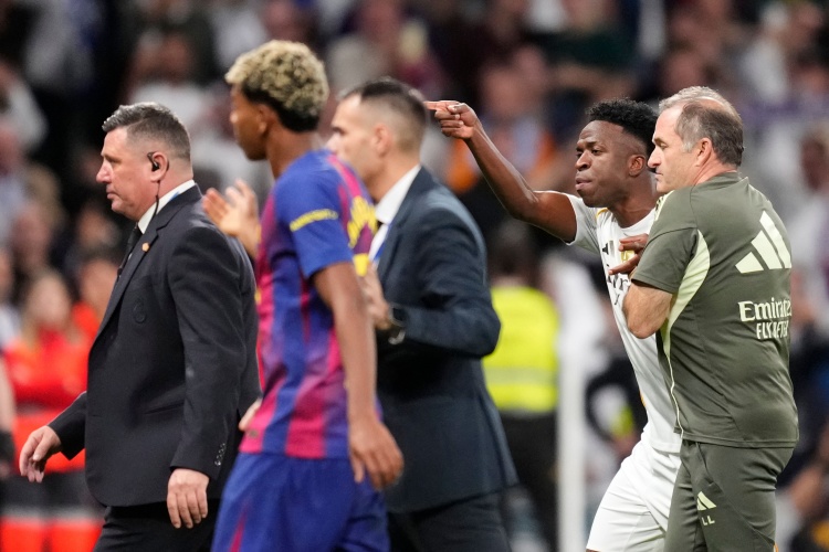 马卡：亚马尔已成皇马队内头号公敌，皇马球员没有原谅他的言行